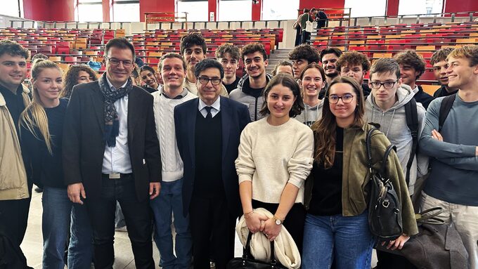 IMG_5082 V2 light.jpg